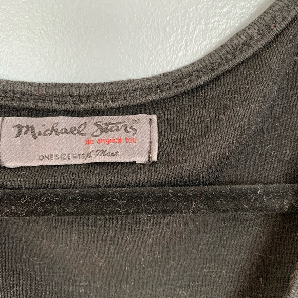 Michale Stars Scoop Neck Top Black One Size - Picture 2 of 4
